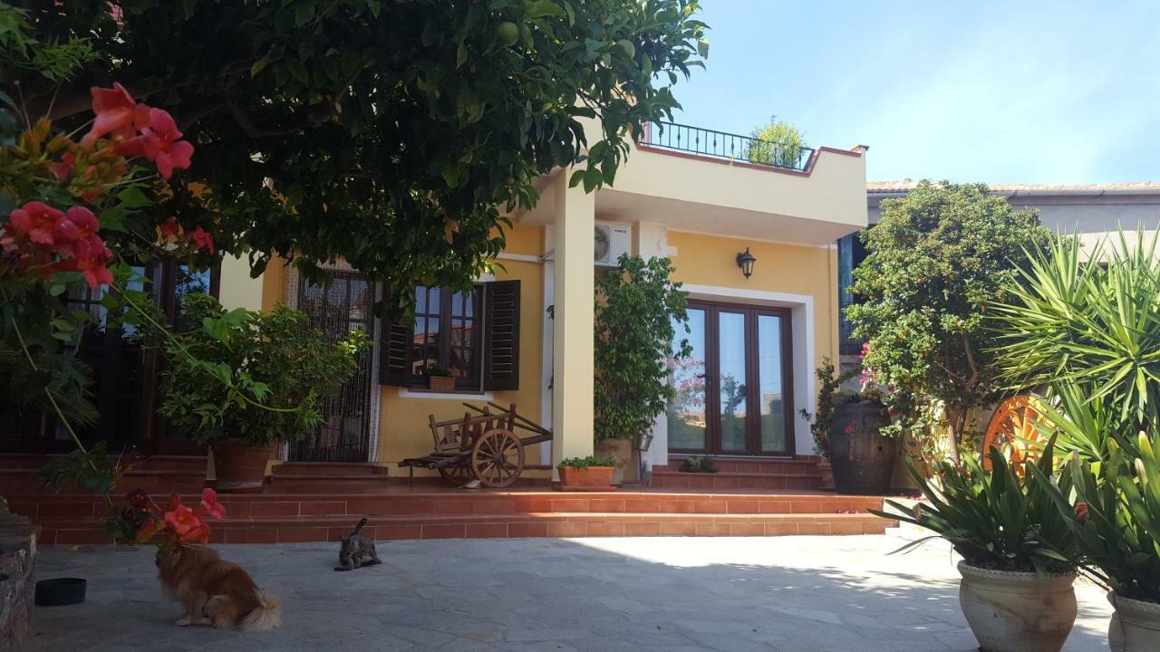 Bed and Breakfast Su Carreri Armungia Экстерьер фото